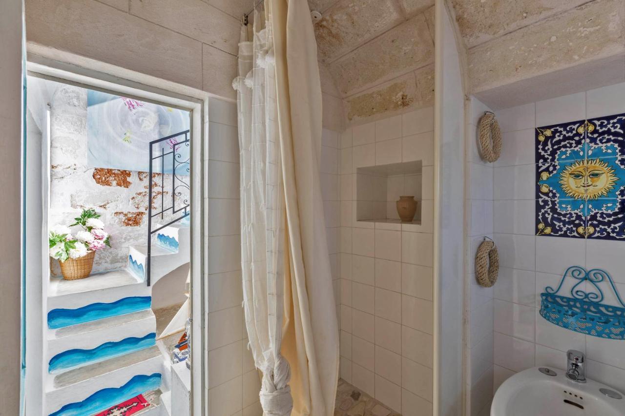 Casa Lorenzo Остуні Екстер'єр фото